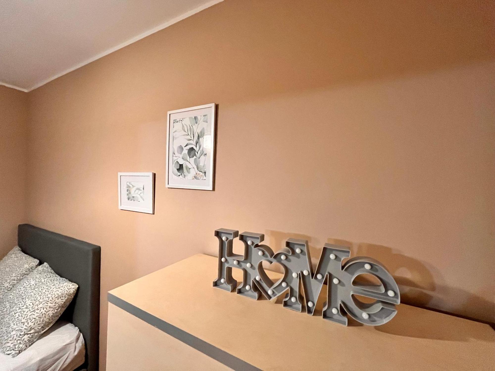 Apartament Roentgena 16 Przy Centrum Onkologii I Klinice Novum Varsóvia Exterior foto