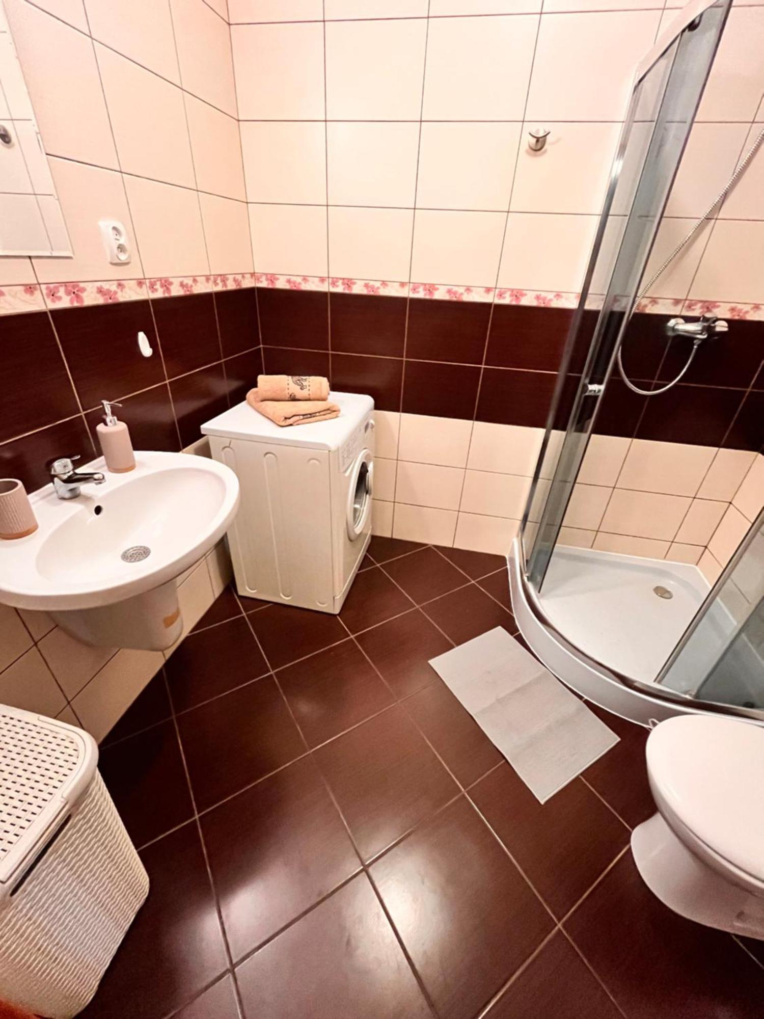 Apartament Roentgena 16 Przy Centrum Onkologii I Klinice Novum Varsóvia Exterior foto