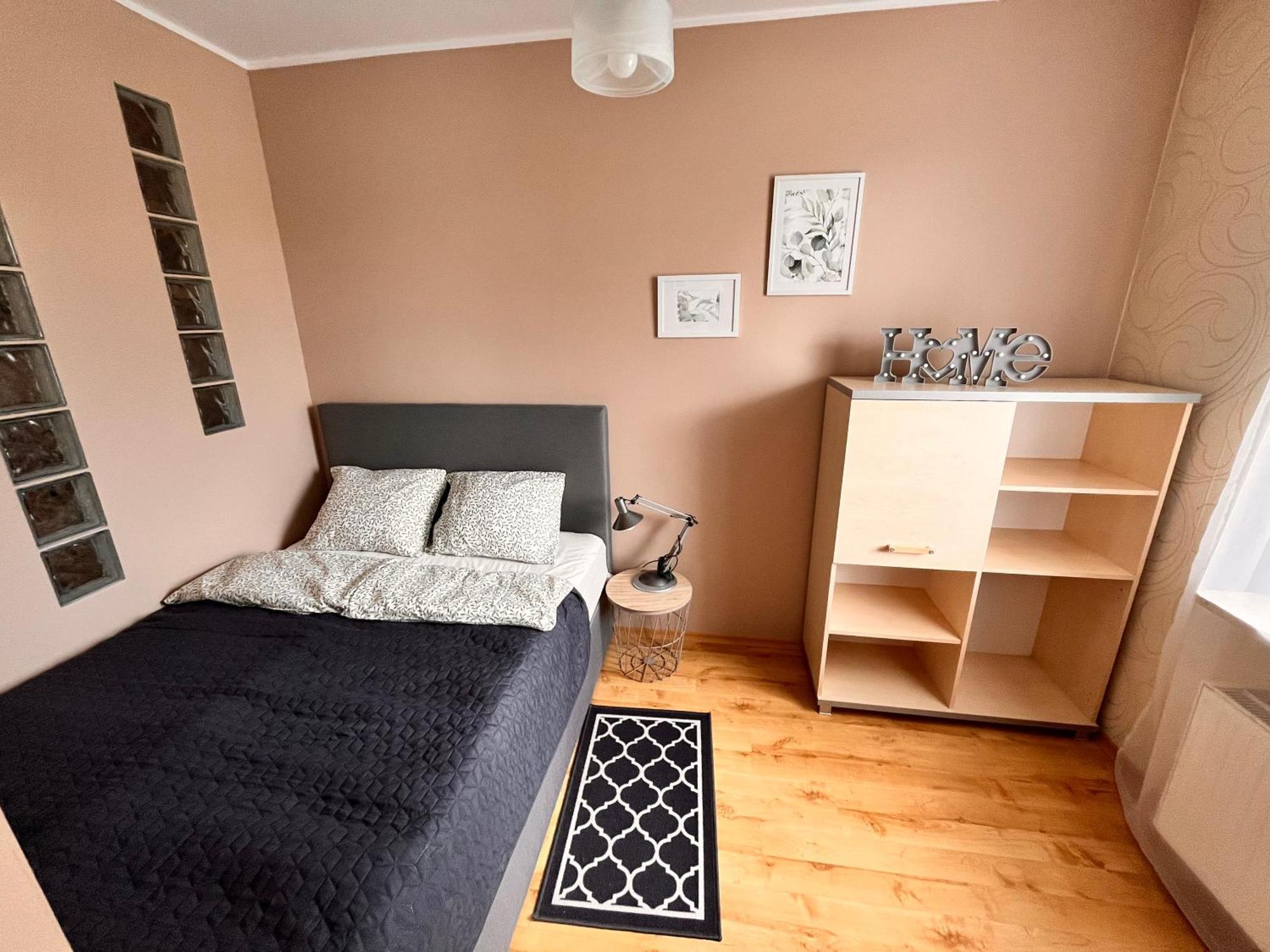 Apartament Roentgena 16 Przy Centrum Onkologii I Klinice Novum Varsóvia Exterior foto