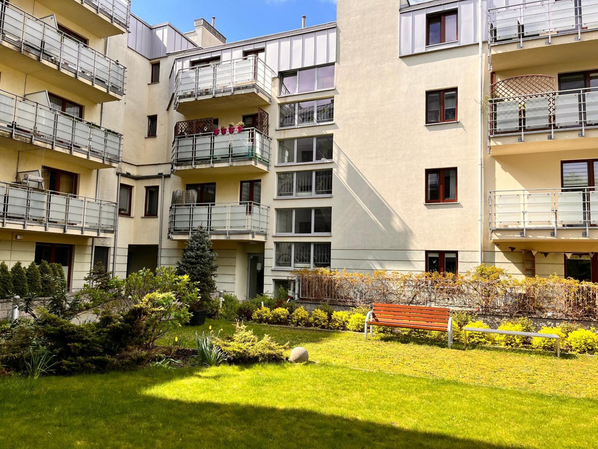 Apartament Roentgena 16 Przy Centrum Onkologii I Klinice Novum Varsóvia Exterior foto