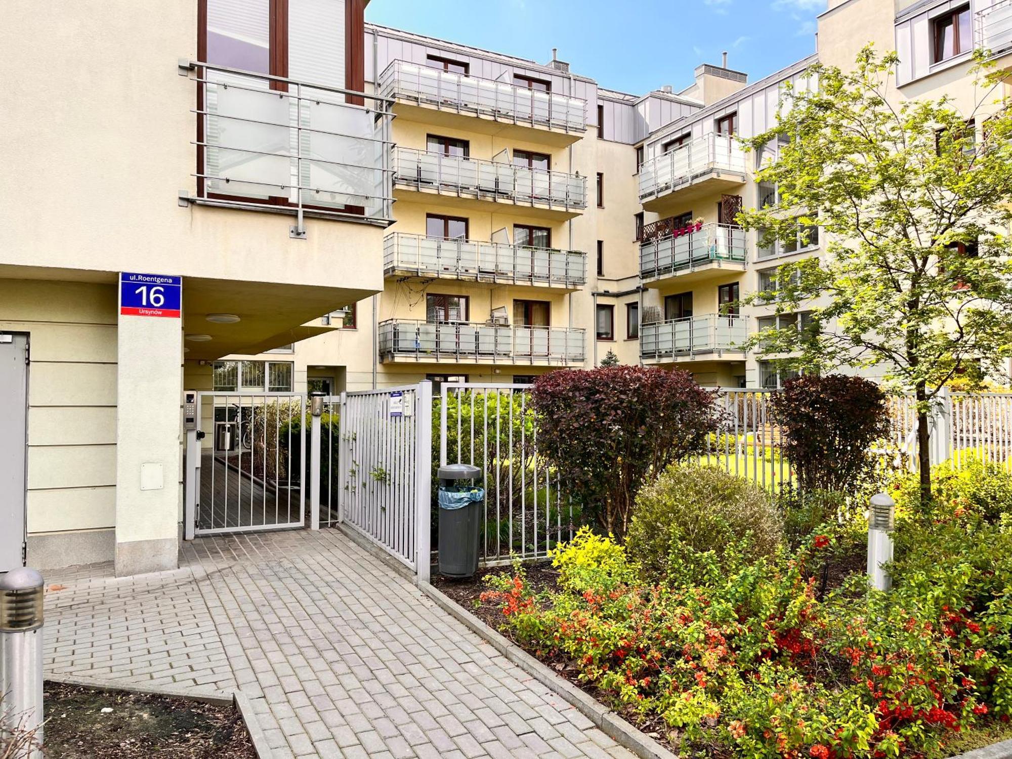 Apartament Roentgena 16 Przy Centrum Onkologii I Klinice Novum Varsóvia Exterior foto