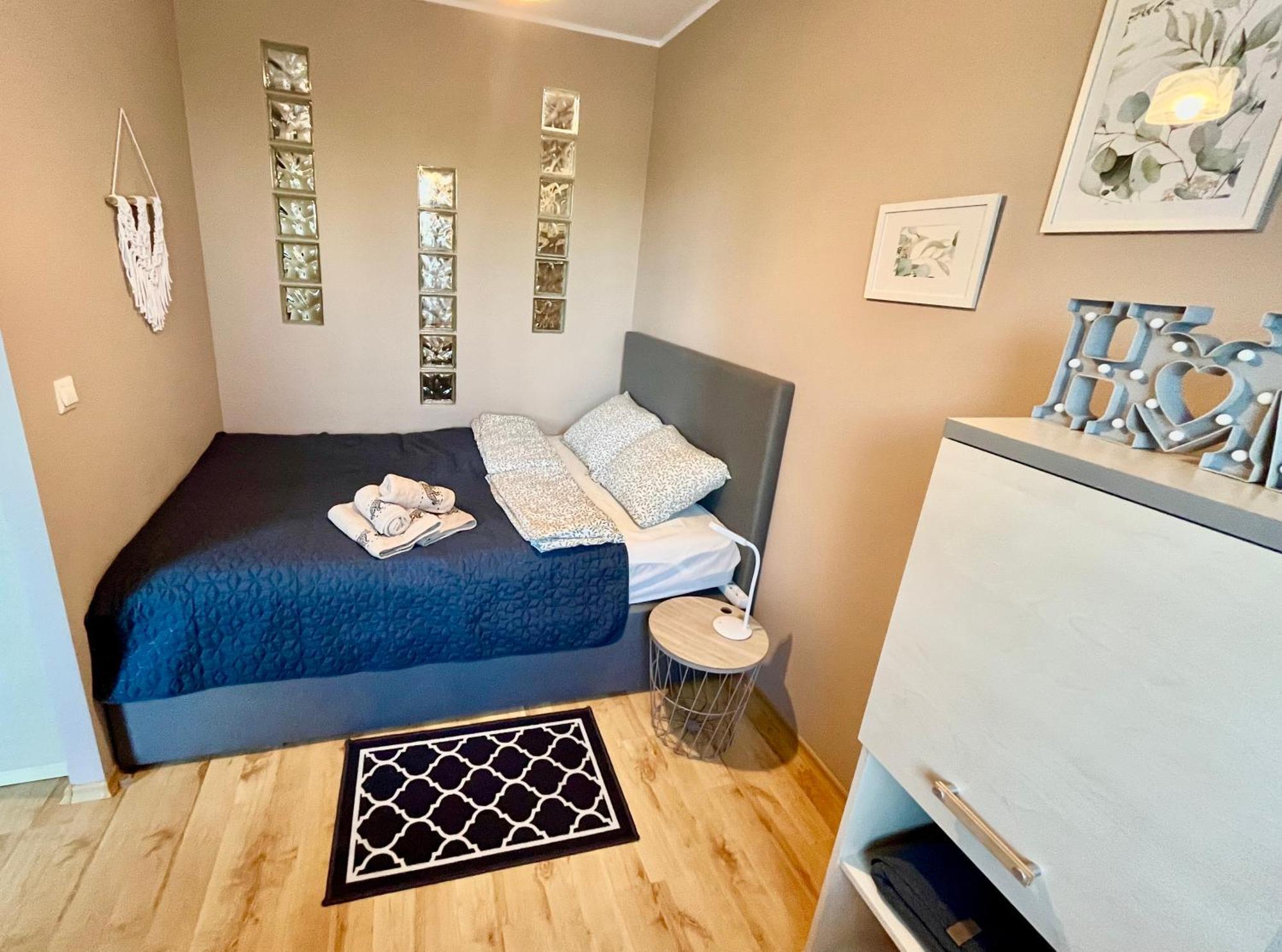 Apartament Roentgena 16 Przy Centrum Onkologii I Klinice Novum Varsóvia Exterior foto